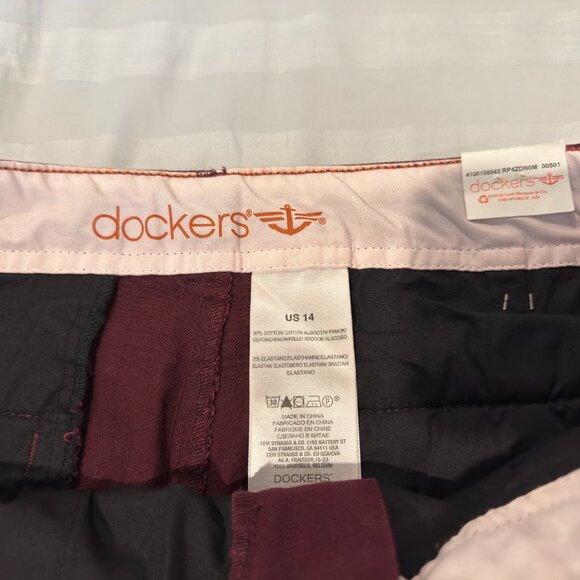 NEW Dockers Women’s 14 Burgundy Cotton Casual Chino Skirt 19.5” Knee Length - Picture 3 of 6